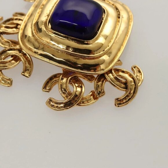 CHANEL Brooch metal Gold CC Auth BA1258AM